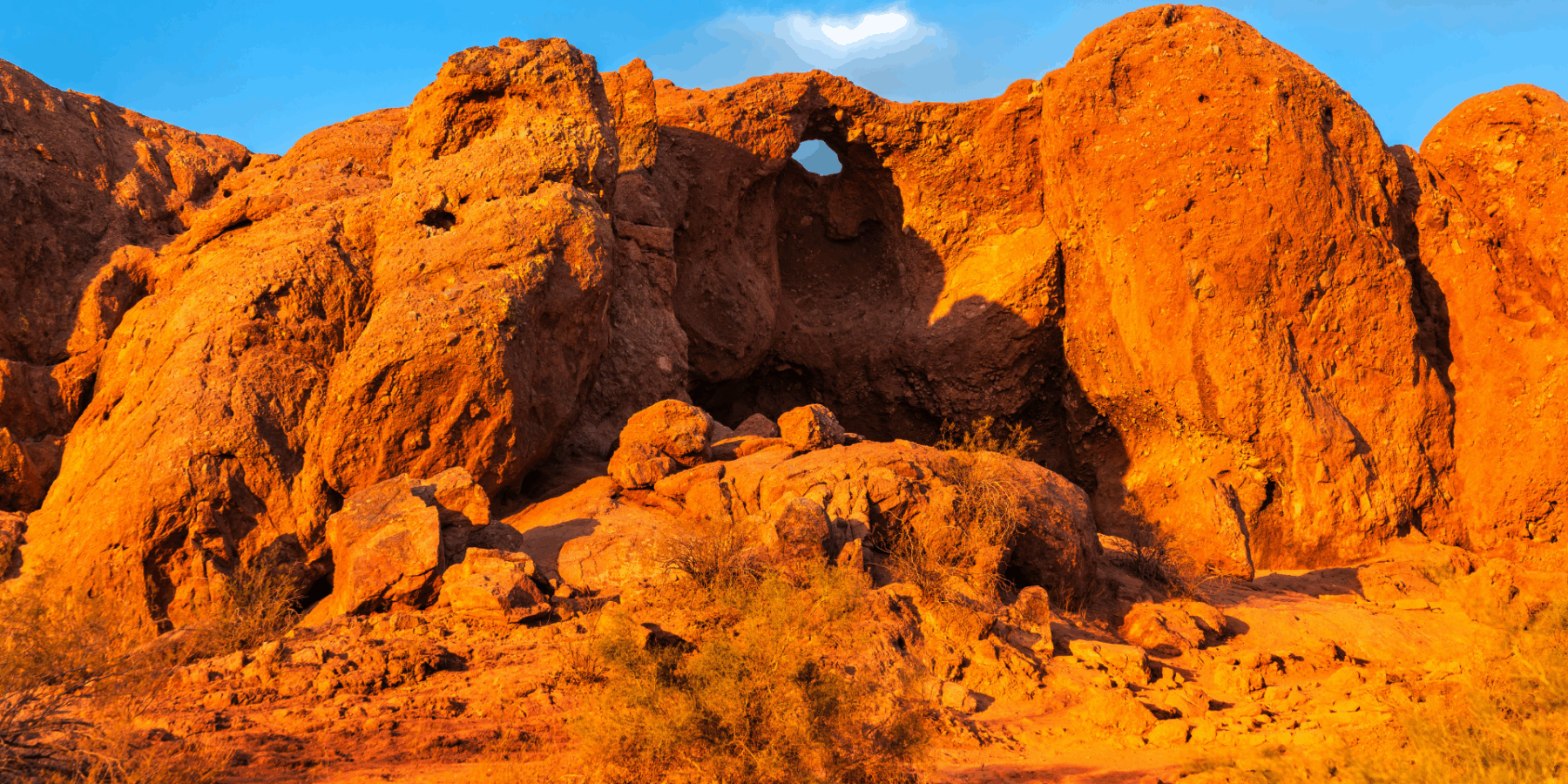 Phoenix Median Car Crash Leads to One Fatality, Two Serious Injuries