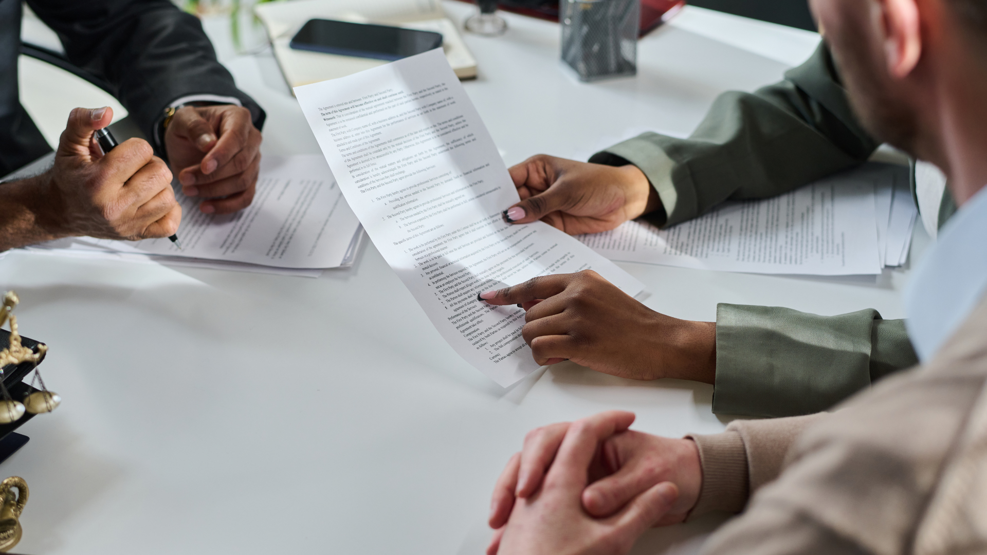 Phoenix Median Car Crash Leads to One Fatality, Two Serious Injuries
