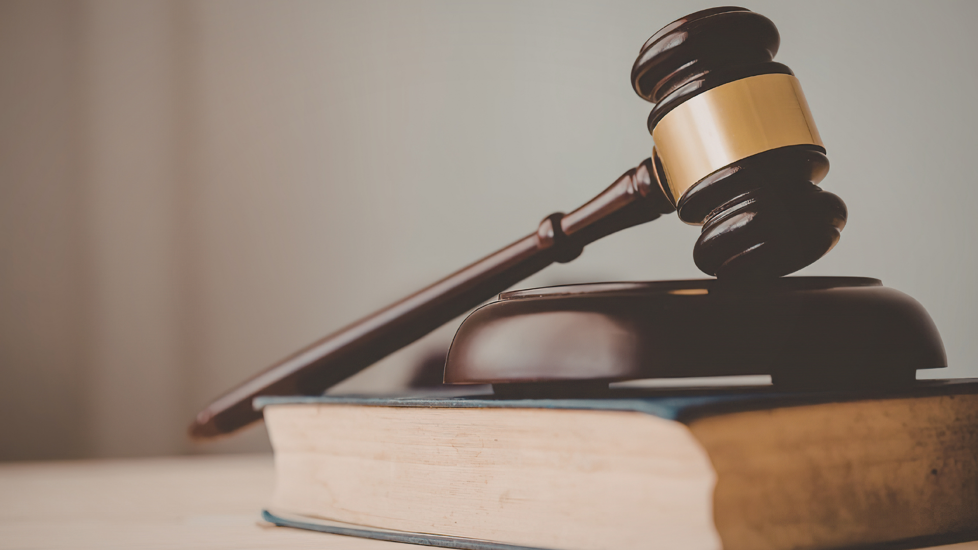How a Skilled Phoenix Car Accident Attorney Can Help After a Serious Crash
